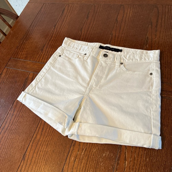 Calvin Klein Jeans Pants - Calvin Klein Jeans Roll Up Cuff Shorts Women’s 4 Classic White Cotton